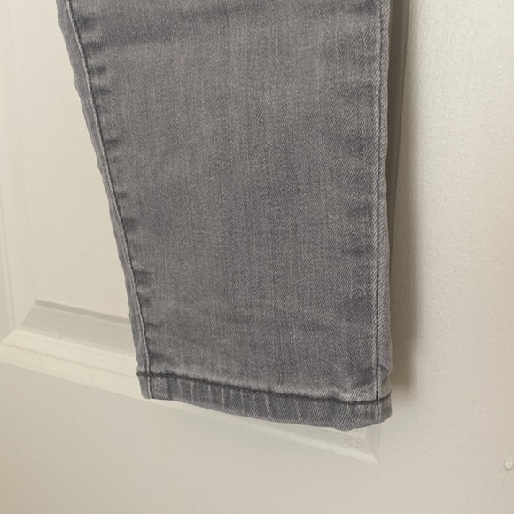 Banana Republic Skinny Curvy Fit Jeans - Picture 5 of 14